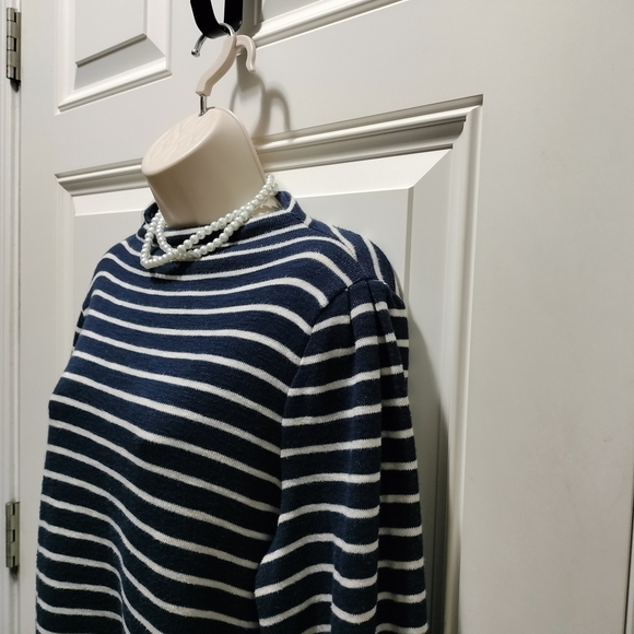 Madewell Navy and White Striped Sweatshirt size XL - Picture 7 of 10